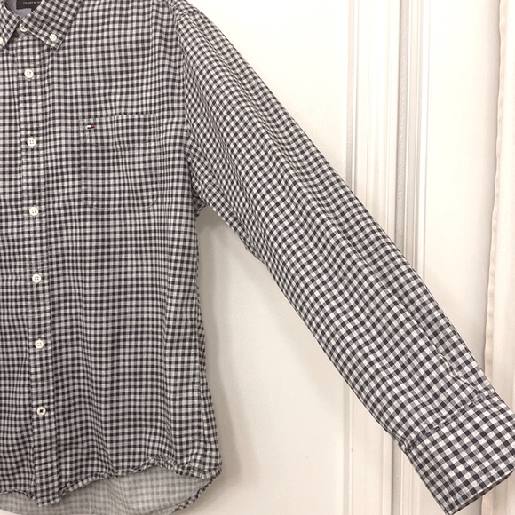 Tommy Hilfiger Button Down Long Sleeve, XL - Picture 8 of 15